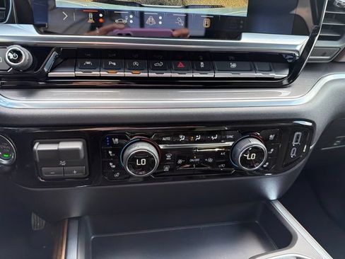 New 2026 Chevrolet Silverado 1500 High Country w/ Technology Package AWD/4WD image 19