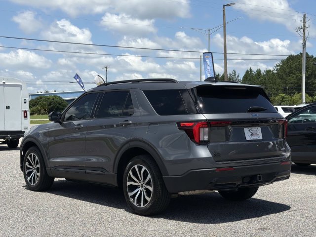 Used 2025 Ford Explorer ST-Line AWD/4WD image 10