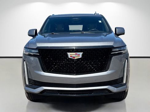 Used 2022 Cadillac Escalade Premium Luxury image 8