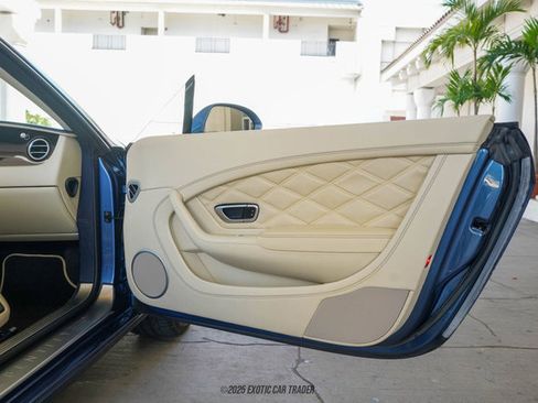 Used 2014 Bentley Continental GT image 41