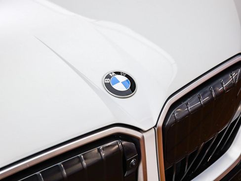 Certified 2025 BMW X3 xDrive30i AWD/4WD image 6