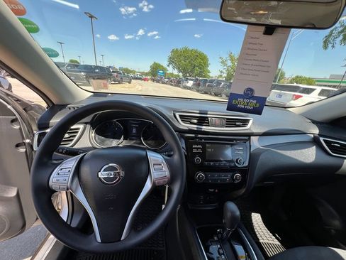 Used 2016 Nissan Rogue S AWD/4WD image 35