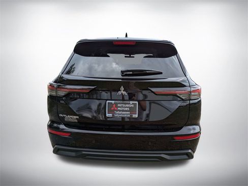 New 2026 Mitsubishi Outlander ES image 5