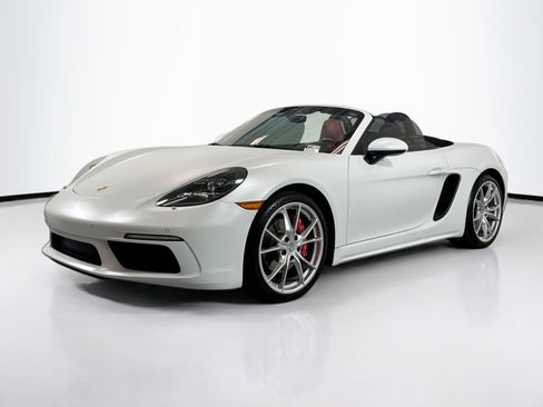 Used 2022 Porsche 718 Boxster S image 1