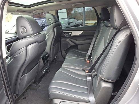 Used 2024 Acura MDX SH-AWD w/ Technology Package image 11