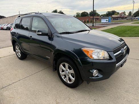 Used 2009 Toyota RAV4 Limited w/ Limited Extra Value Pkg FWD image 3