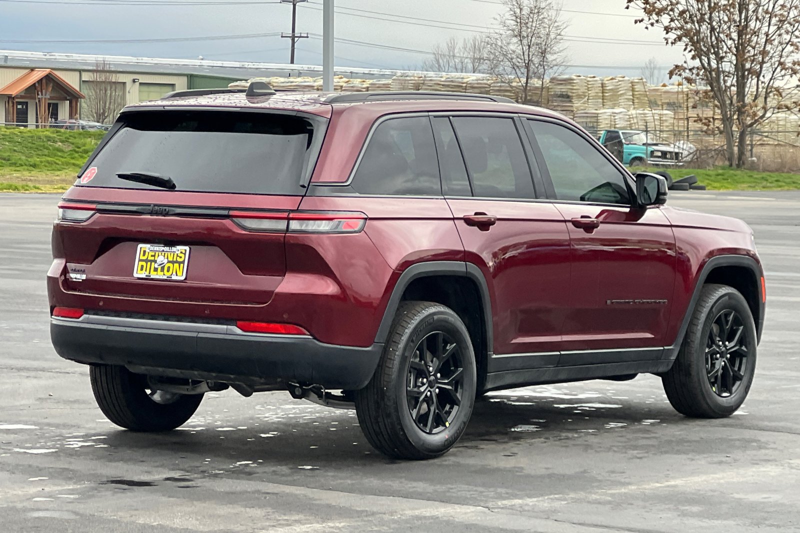 New 2026 Jeep Grand Cherokee Altitude AWD/4WD image 4