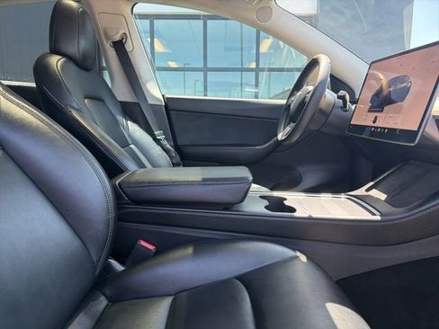 Used 2022 Tesla Model Y Performance AWD/4WD image 12