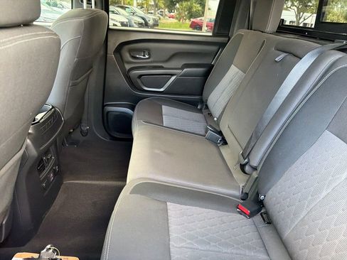 Used 2023 Nissan Titan SV w/ SV Convenience Package RWD image 33