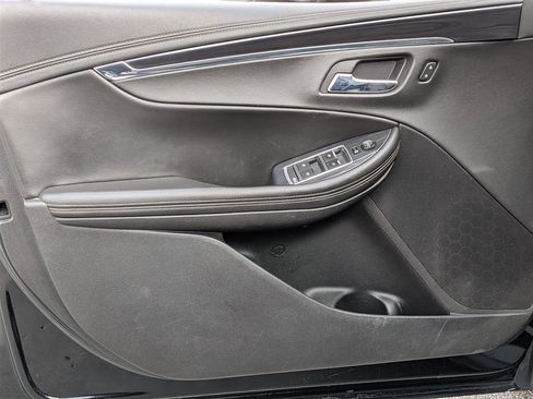 Used 2016 Chevrolet Impala LT w/ Leather Package image 11