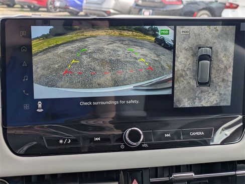 New 2025 Mitsubishi Outlander SE image 21