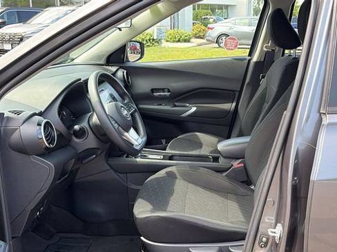 Used 2023 Nissan Kicks SV FWD image 10