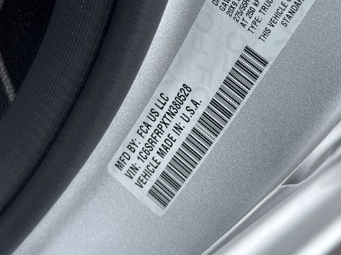New 2026 RAM 1500 Laramie AWD/4WD image 27