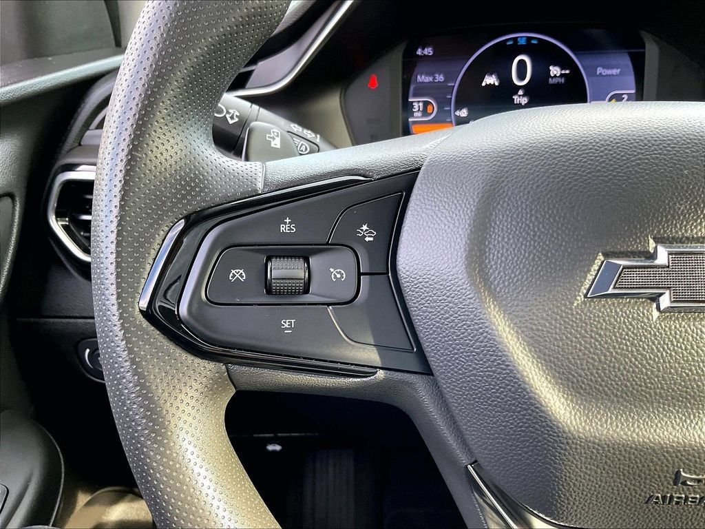 Used 2022 Chevrolet Bolt EUV LT w/ Driver Confidence Package FWD image 22