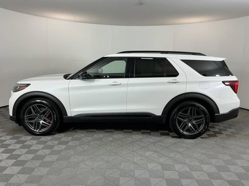 Used 2026 Ford Explorer ST w/ Sun And Sound Package AWD/4WD image 8