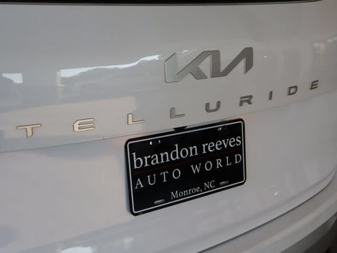 Used 2024 Kia Telluride S w/ S Sunroof Package FWD image 54