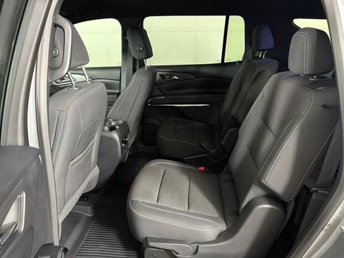 Used 2026 Chevrolet Traverse LT w/ Driver Confidence Package FWD image 41