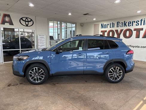 Certified 2026 Toyota Corolla Cross XLE FWD image 7