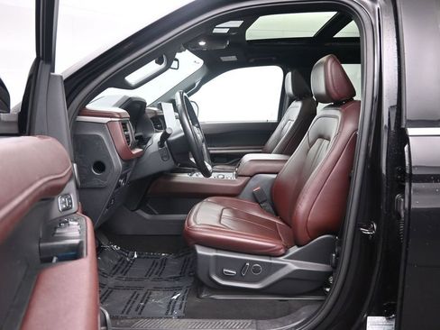 Used 2024 Ford Expedition Max Limited AWD/4WD image 24