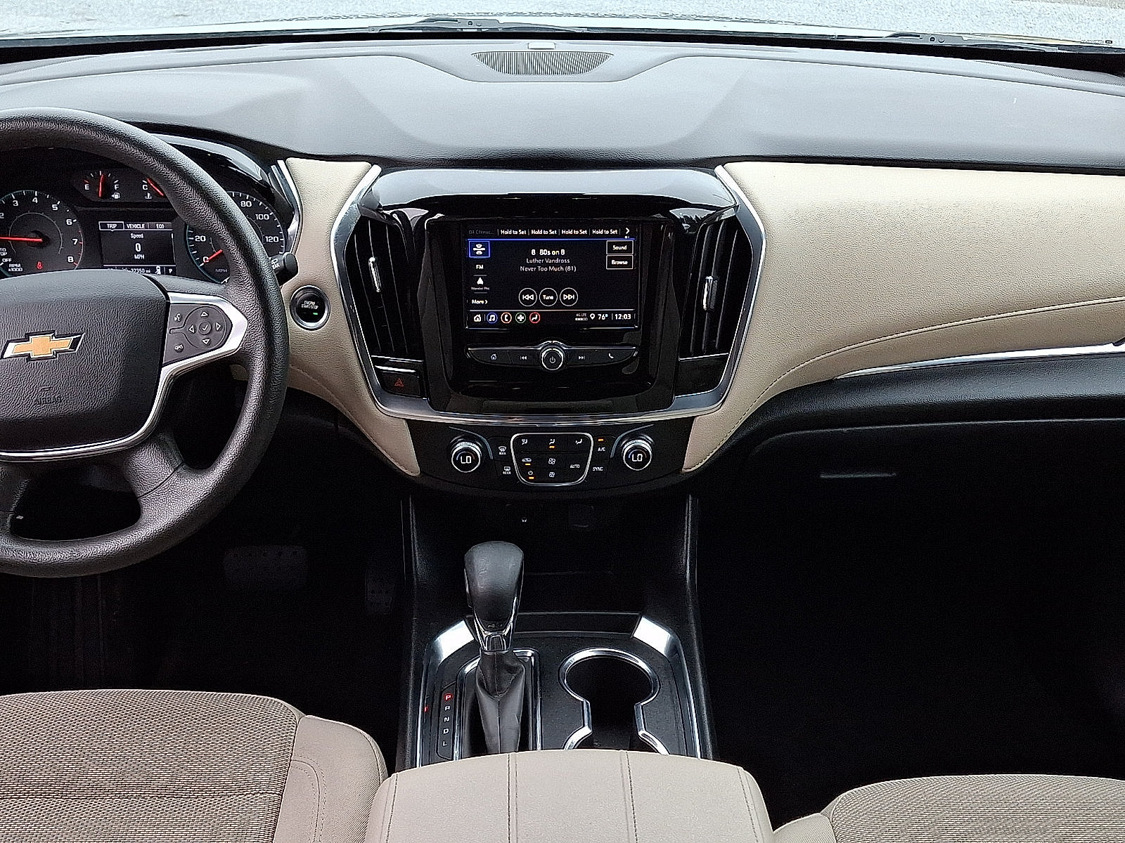 Used 2023 Chevrolet Traverse LS w/ Safety Package FWD image 12