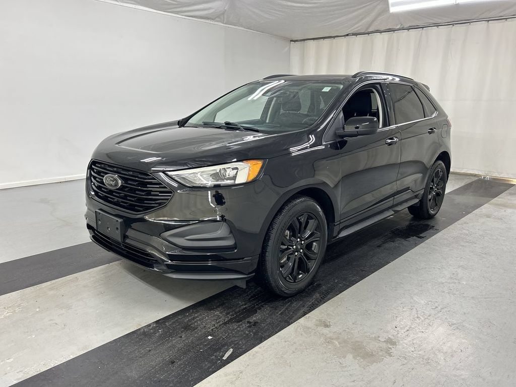 Used 2023 Ford Edge SE w/ Black Appearance Package AWD/4WD image 5