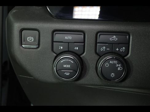 Used 2024 Chevrolet Silverado 1500 LT AWD/4WD image 14