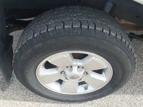 Used 2009 Toyota Tacoma PreRunner RWD image 17