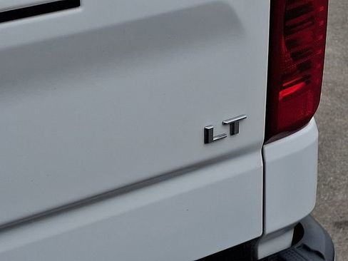 Used 2022 Chevrolet Silverado 1500 LT image 37