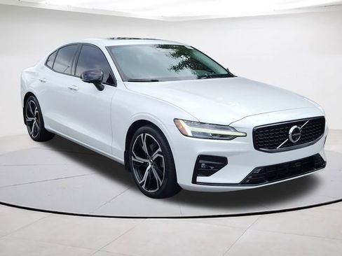 Certified 2024 Volvo S60 B5 Ultimate AWD/4WD image 1