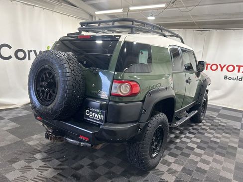 Used 2014 Toyota FJ Cruiser 4WD image 8