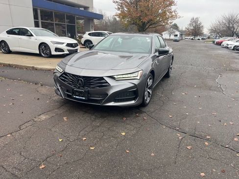Certified 2025 Acura TLX w/ Technology Package image 31