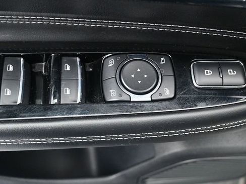 Used 2020 Lincoln Corsair AWD w/ Premium Package image 7