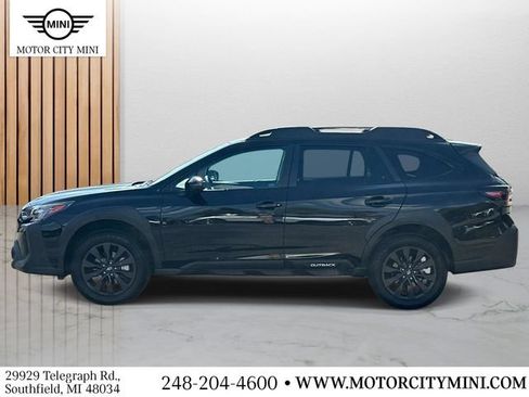 Used 2025 Subaru Outback Onyx Edition AWD/4WD image 7