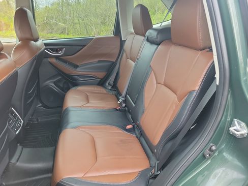 Used 2023 Subaru Forester Touring AWD/4WD image 16