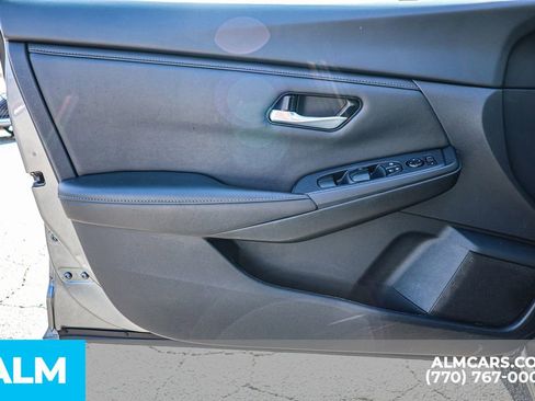 Used 2024 Nissan Sentra SV image 45