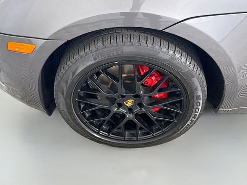 Used 2018 Porsche Macan GTS image 37