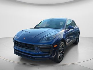 Used 2024 Porsche Macan AWD/4WD video 1