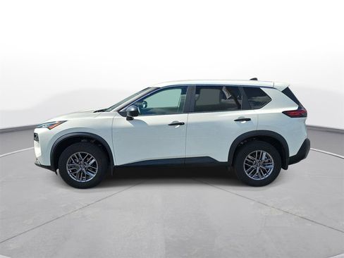 Used 2023 Nissan Rogue S AWD/4WD image 9