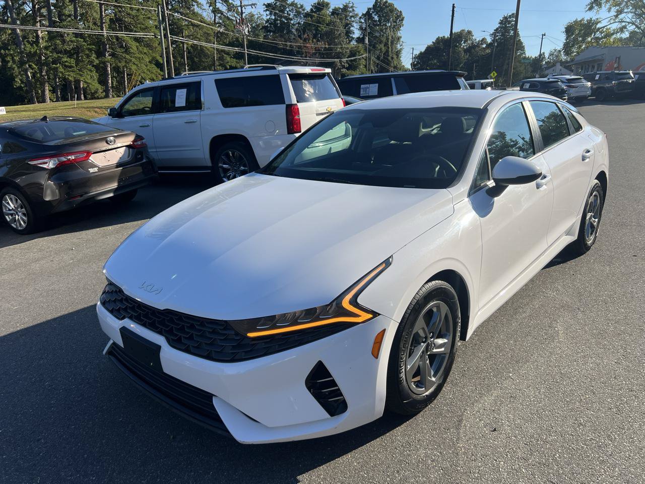 Used 2022 Kia K5 LXS FWD image 1