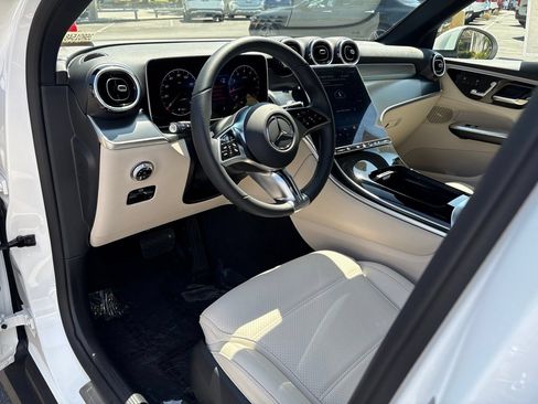 Certified 2026 Mercedes-Benz GLC 300 image 5