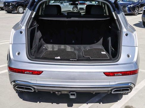 Used 2023 Audi Q5 2.0T Premium w/ Convenience Package image 37