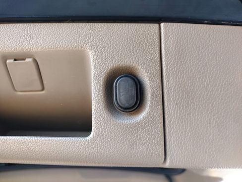 Used 2016 Chevrolet Suburban LTZ image 26