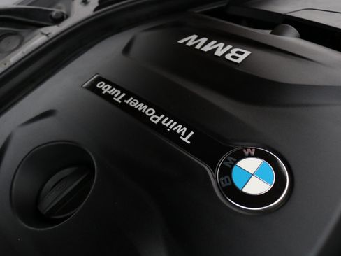 Used 2018 BMW 330i xDrive 330xi Sedan w/ Premium Package image 49