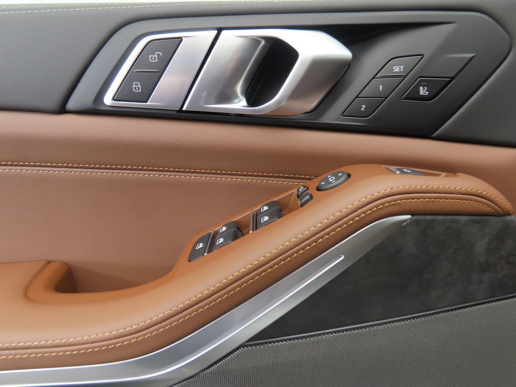 New 2026 BMW 840i Convertible RWD image 22