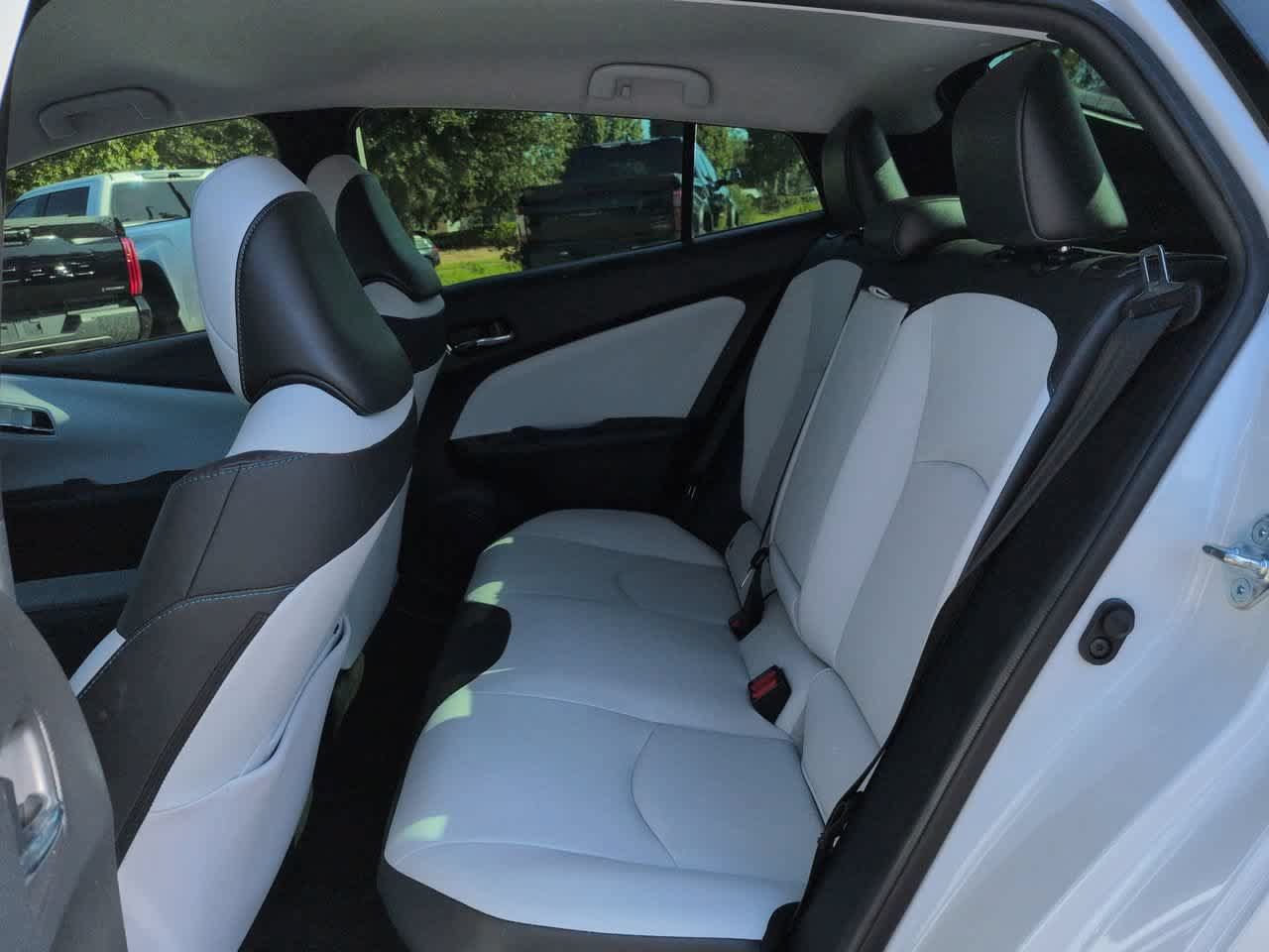 Certified 2021 Toyota Prius XLE FWD image 13