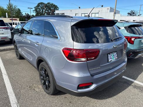 Used 2020 Kia Sorento S AWD/4WD image 2