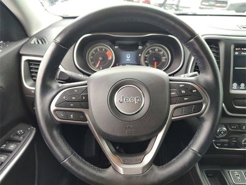 Used 2021 Jeep Cherokee Latitude Lux w/ Comfort/Convenience Group image 16