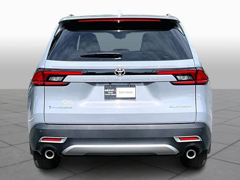 Used 2025 Toyota Grand Highlander AWD Hybrid image 5