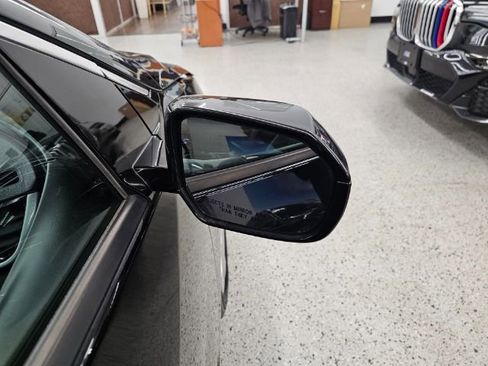 Used 2017 Chevrolet Volt LT w/ Comfort Package image 34