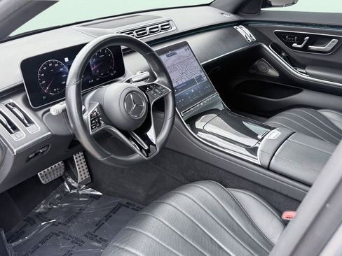 Used 2023 Mercedes-Benz S 500 4MATIC w/ AMG Line image 27